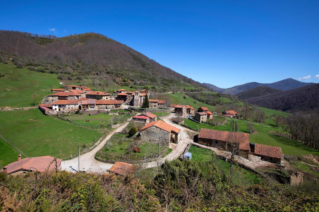 La Casona De Lombrana, En Polaciones Exterior photo